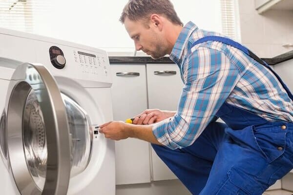 متداول ترین علل پر نشدن آب در ماشین لباسشویی